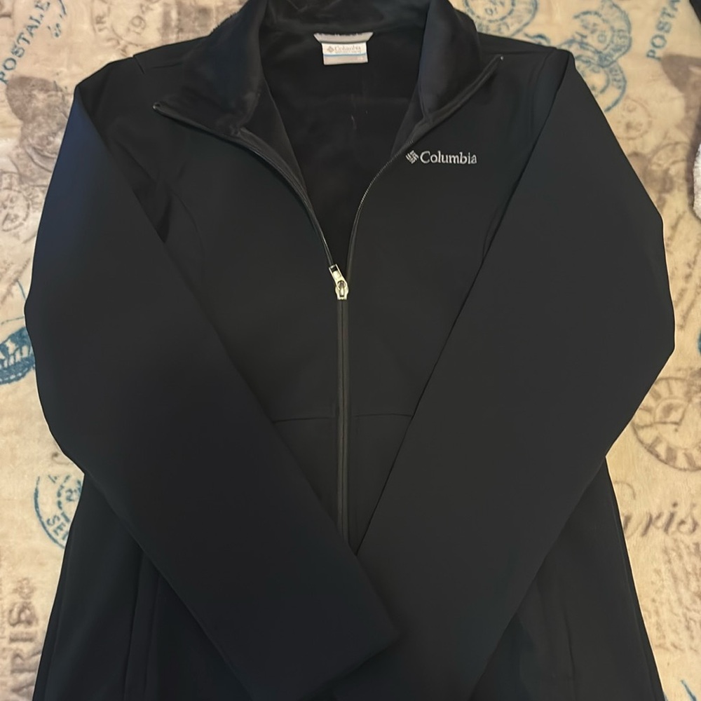 soft columbia zip up